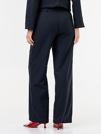 Pantalon large avec boutons dorés