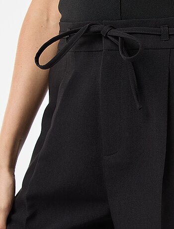 Pantalon large avec lien ceinture