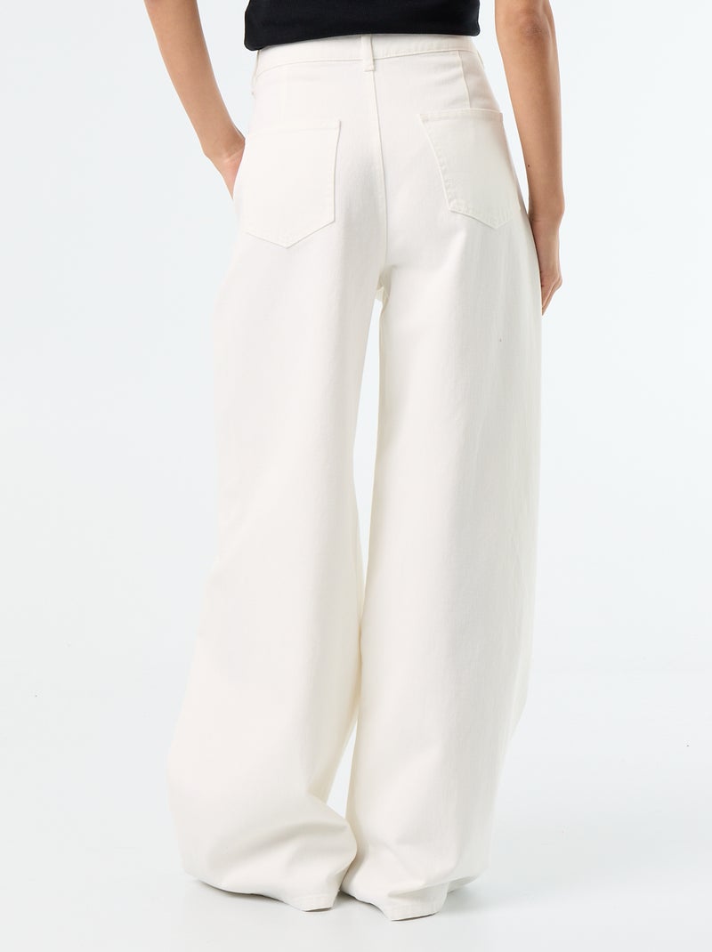 Pantalon large avec pinces et boutons ceinture Blanc - Kiabi