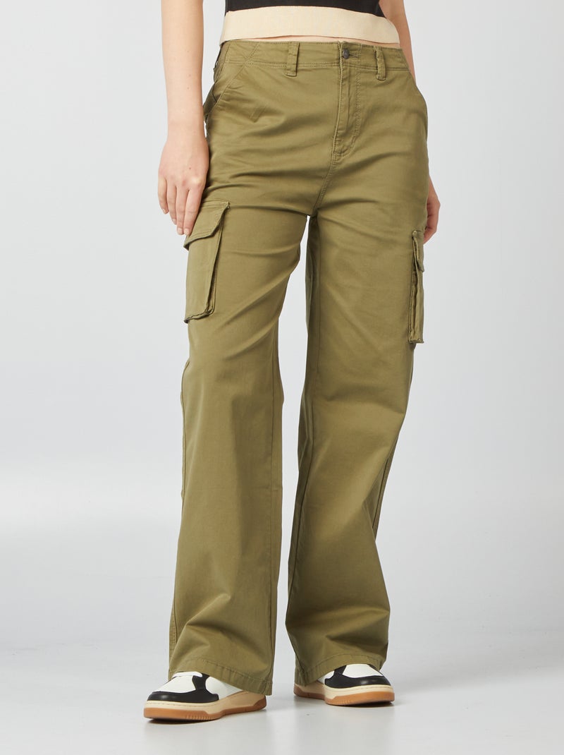 Pantalon large avec poches sur les côtés Kaki - Kiabi