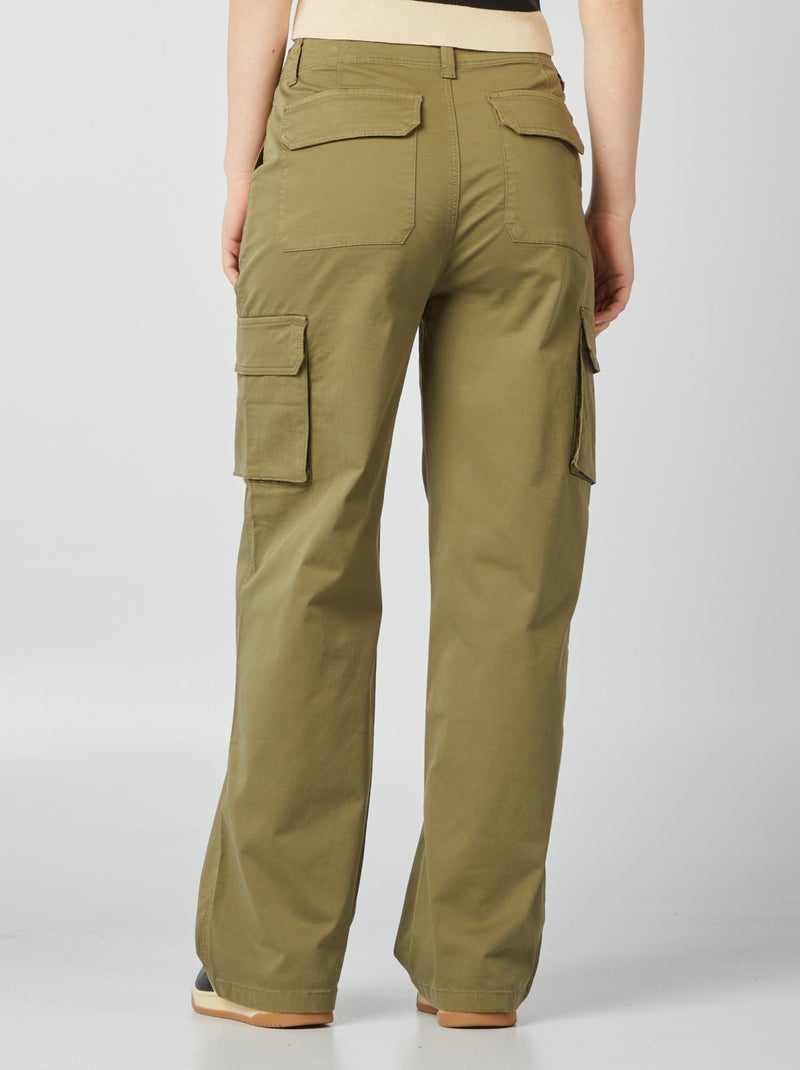 Pantalon large avec poches sur les côtés Kaki - Kiabi