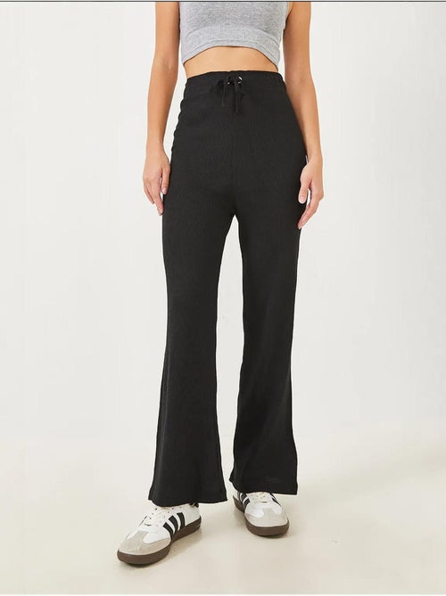 Pantalon large côtelé bianco avec ceinture nouée lucci - Kiabi Pantalon large côtelé bianco avec ceinture nouée lucci - Kiabi