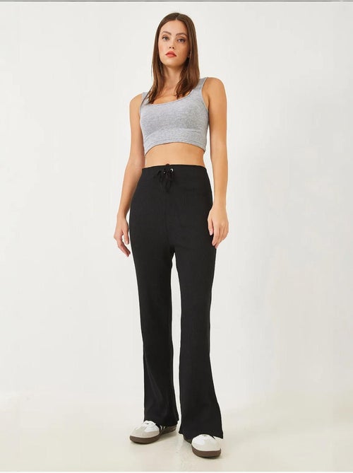 Pantalon large côtelé bianco avec ceinture nouée lucci - Kiabi Pantalon large côtelé bianco avec ceinture nouée lucci - Kiabi