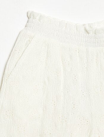 Pantalon large en broderie anglaise