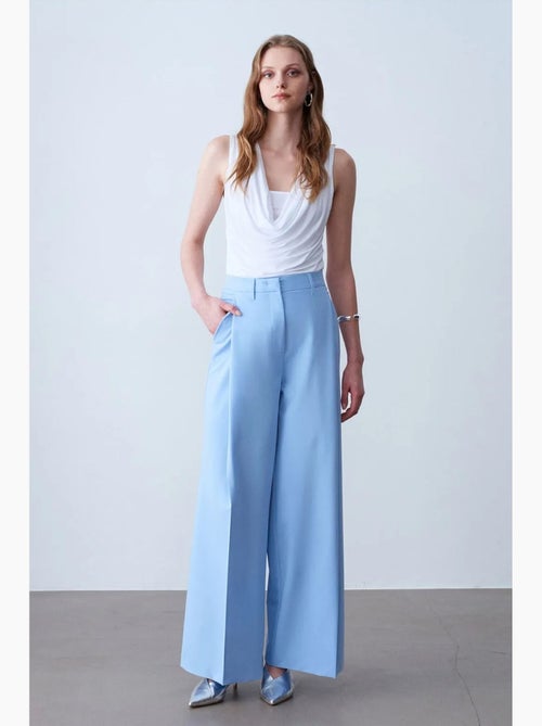 Pantalon large en crêpe à taille haute dilvin - Kiabi Pantalon large en crêpe à taille haute dilvin - Kiabi