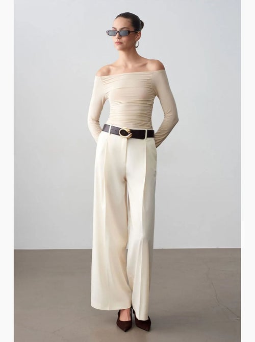 Pantalon large en crêpe à taille haute dilvin - Kiabi Pantalon large en crêpe à taille haute dilvin - Kiabi