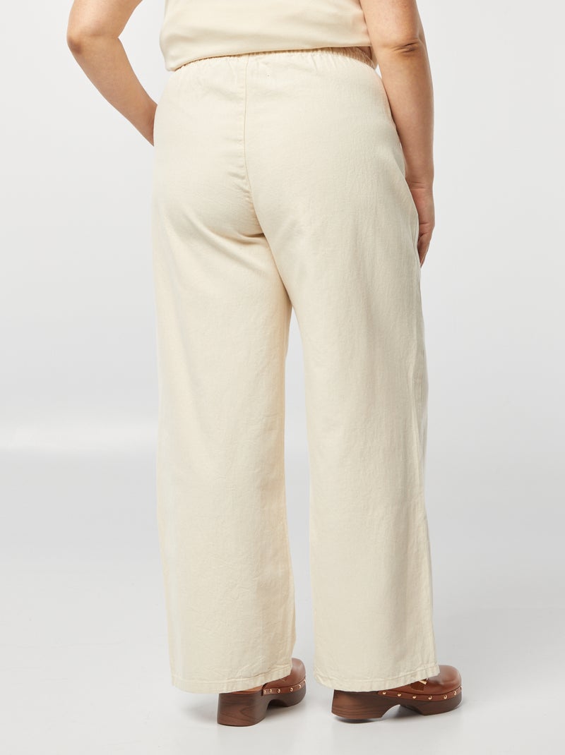 Pantalon large en denim avec taille smockée Blanc - Kiabi