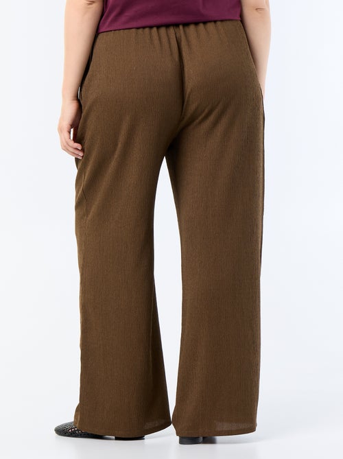 Pantalon large en maille crêpée - Kiabi