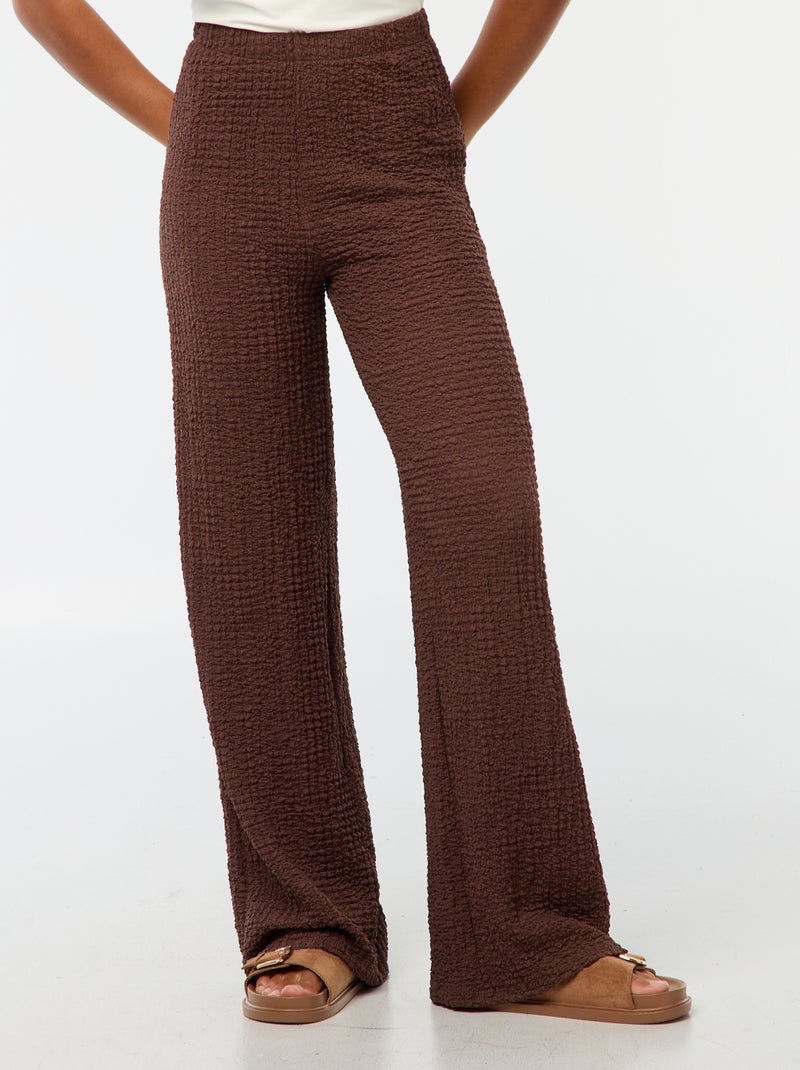 Pantalon large en maille gaufrée Marron - Kiabi