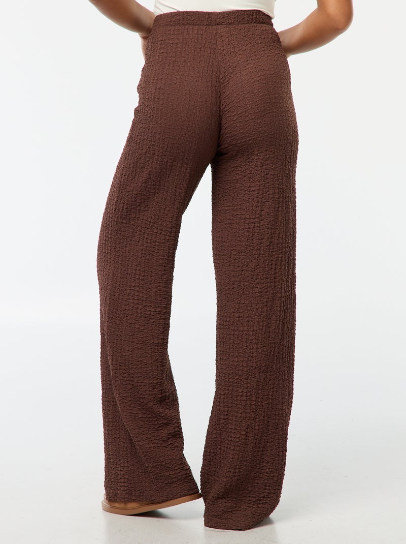 Pantalon large en maille gaufrée Marron - Kiabi