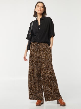 Pantalon large en maille plissée