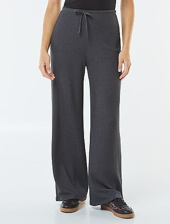 Pantalon large en maille plissée