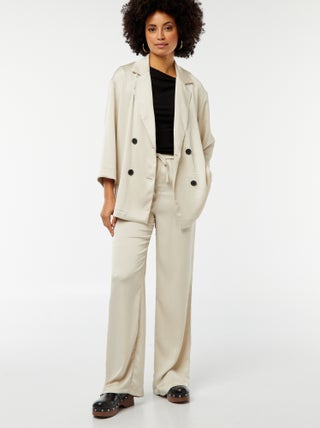Pantalon large en matière crêpée avec 2 poches
