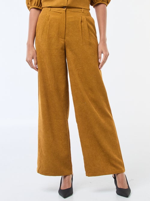 Pantalon large en velours côtelé - Kiabi
