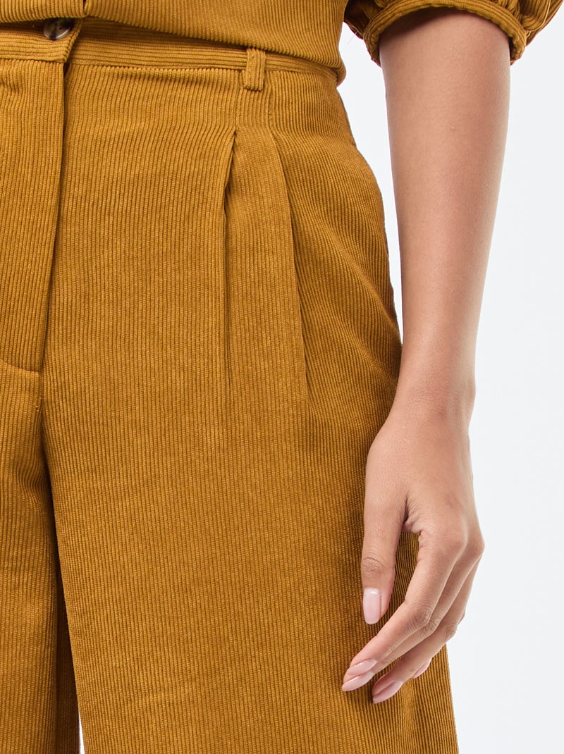 Pantalon large en velours côtelé Camel - Kiabi