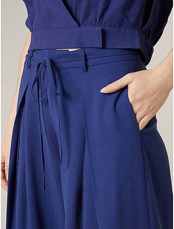 Pantalon large femme en matière fluide 'Deeluxe'