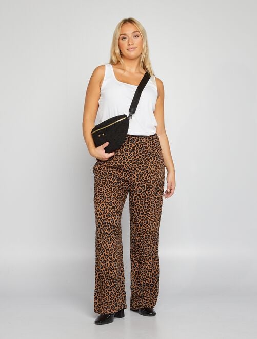 Pantalon large 'léopard' 'Only Carmakoma' - Kiabi
