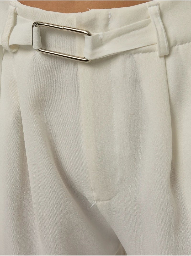 Pantalon large plissé taille haute Blanc - Kiabi