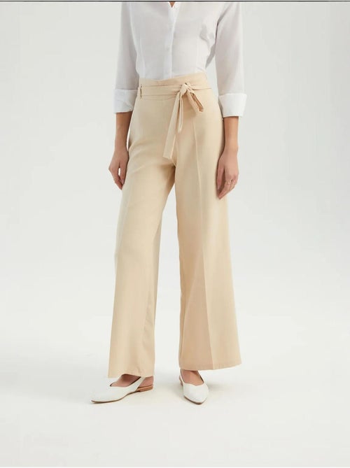 Pantalon large taille haute avec ceinture - Kiabi Pantalon large taille haute avec ceinture - Kiabi