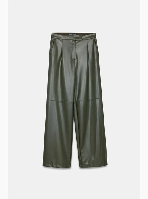 Pantalon large taille haute en simili cuir dilvin - Kiabi Pantalon large taille haute en simili cuir dilvin - Kiabi