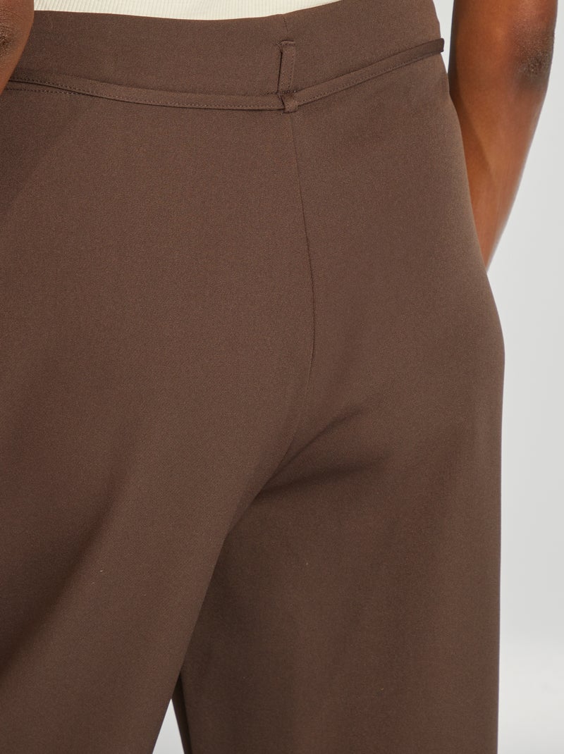Pantalon large uni avec ceinture Marron - Kiabi