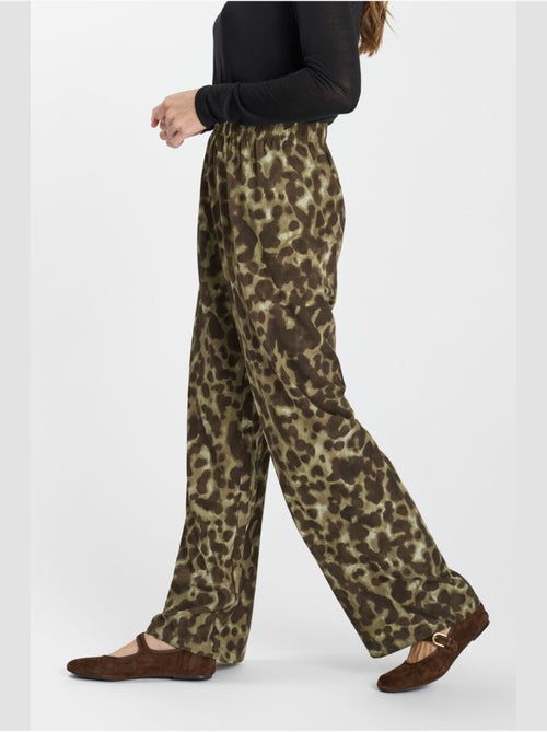 Pantalon LARIA droite 'Le Temps Des Cerises' - Kiabi