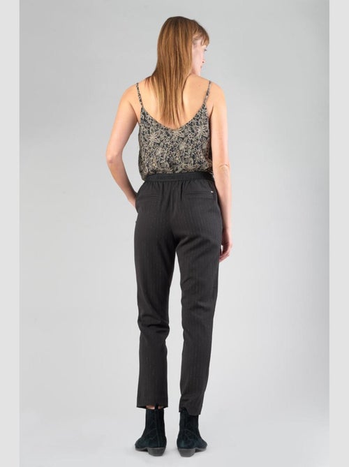 Pantalon LIVIA carotte 'Le Temps Des Cerises' - Kiabi