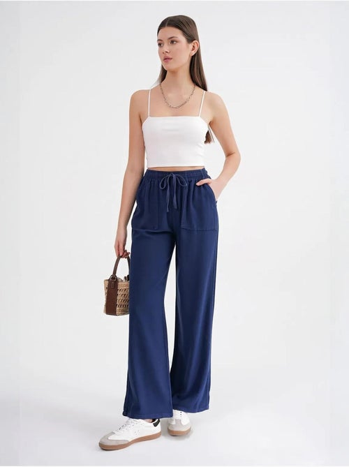 Pantalon long à taille élastique et jambe droite pour femme mixray - Kiabi Pantalon long à taille élastique et jambe droite pour femme mixray - Kiabi