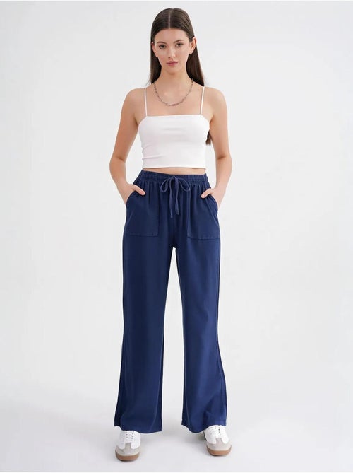Pantalon long à taille élastique et jambe droite pour femme mixray - Kiabi Pantalon long à taille élastique et jambe droite pour femme mixray - Kiabi