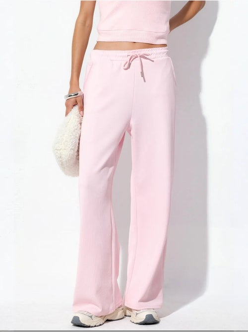 Pantalon long côtelé à taille élastiquée avec cordon de serrage busem - Kiabi Pantalon long côtelé à taille élastiquée avec cordon de serrage busem - Kiabi