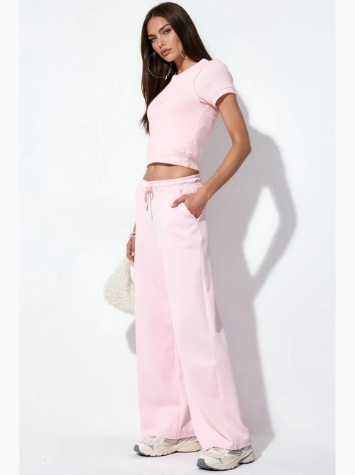 Pantalon long côtelé à taille élastiquée avec cordon de serrage busem - Kiabi Pantalon long côtelé à taille élastiquée avec cordon de serrage busem - Kiabi