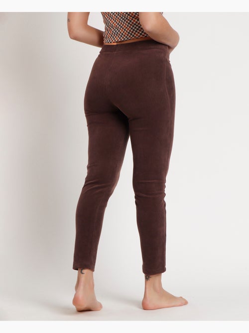 Pantalon long en velours côtelé extensible pour femme ADMAS - Kiabi Pantalon long en velours côtelé extensible pour femme ADMAS - Kiabi