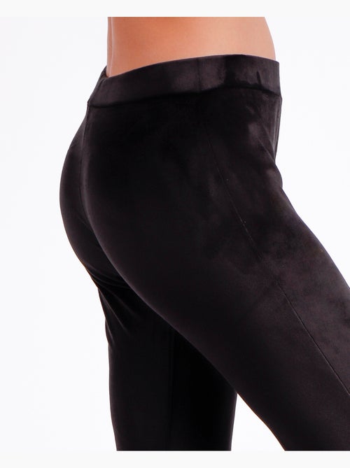 Pantalon long en velours extensible pour femme ADMAS - Kiabi Pantalon long en velours extensible pour femme ADMAS - Kiabi