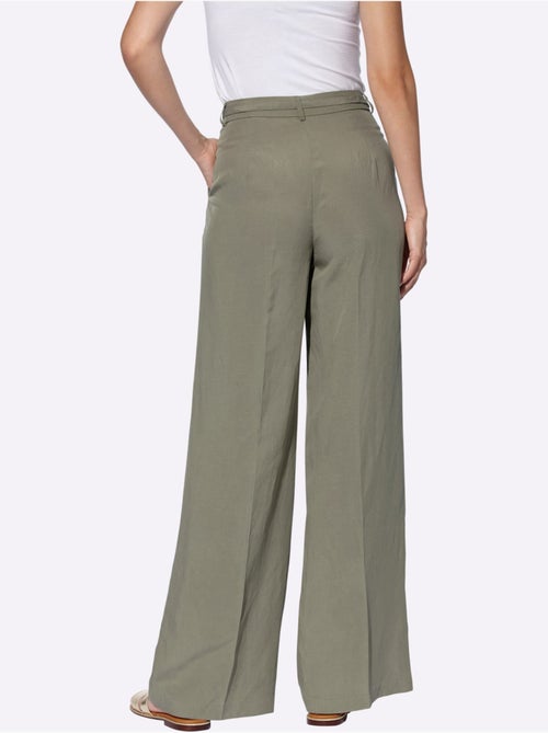 Pantalon Marlène en lin ample avec ceinture et poches - Taille standard - Helline - Kiabi Pantalon Marlène en lin ample avec ceinture et poches - Taille standard - Helline - Kiabi