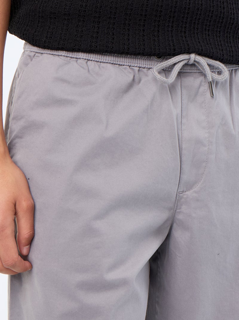 Pantalon matière effet peau de pêche Gris - Kiabi