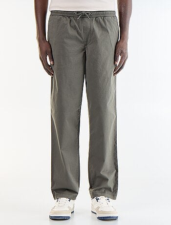Pantalon matière effet peau de pêche