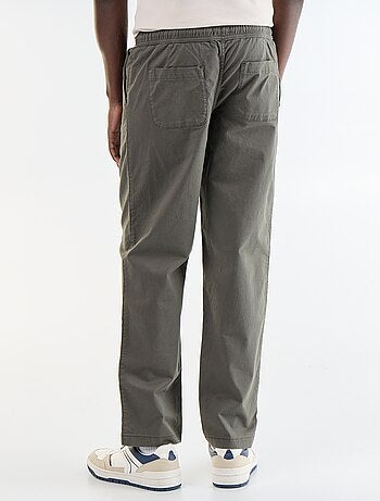 Pantalon matière effet peau de pêche