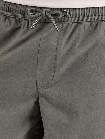 Pantalon matière effet peau de pêche