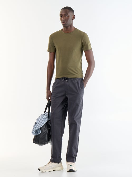 Pantalon matière effet peau de pêche - Kiabi