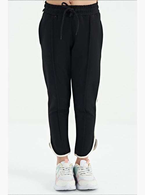 Pantalon mixte jeune en mélange de coton tommy - Kiabi Pantalon mixte jeune en mélange de coton tommy - Kiabi