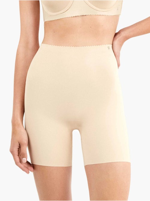 Pantalon modelant et enveloppant en tissu microfibre - Kiabi Pantalon modelant et enveloppant en tissu microfibre - Kiabi