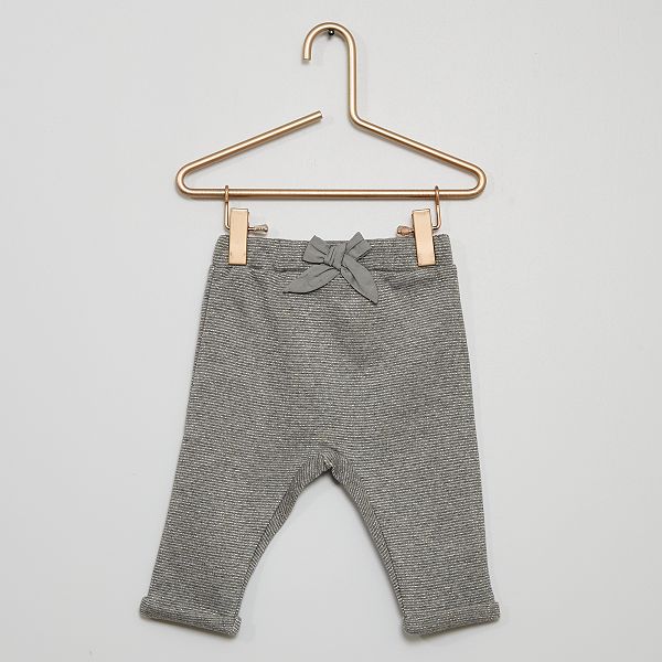 Pantalon Molleton Bebe Fille Raye Gris Kiabi 6 00 Pantalon Molleton Bebe Fille Raye Gris Kiabi 6 00