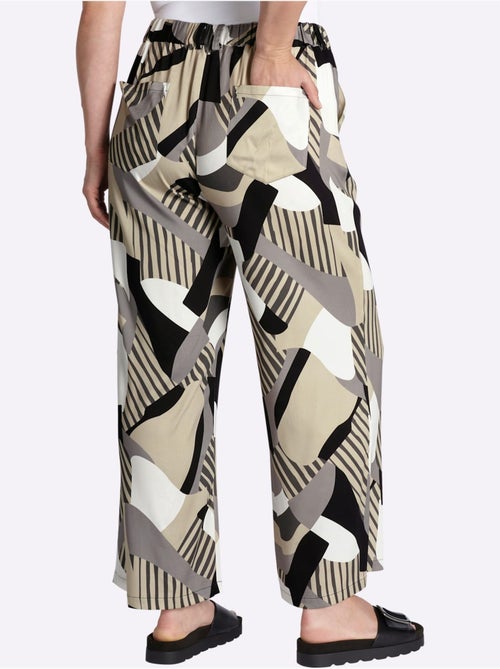 Pantalon Motif Imprimé - Taille Standard - Sheego - Kiabi Pantalon Motif Imprimé - Taille Standard - Sheego - Kiabi