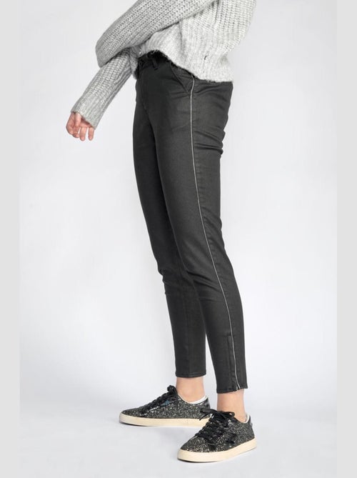 Pantalon NAJA chino 'Le Temps Des Cerises' - Kiabi