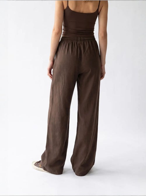 Pantalon palazzo à jambe large en tencel mixray - Kiabi Pantalon palazzo à jambe large en tencel mixray - Kiabi