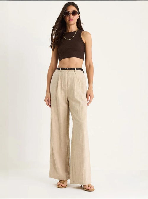 Pantalon palazzo en lin avec ceinture en paille et détails de poche lucci - Kiabi Pantalon palazzo en lin avec ceinture en paille et détails de poche lucci - Kiabi