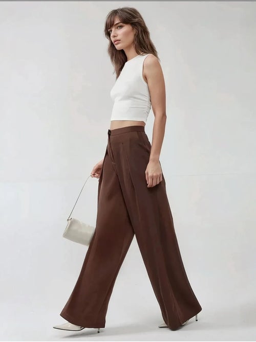 Pantalon Palazzo en satin à taille haute et jambes larges - Kiabi Pantalon Palazzo en satin à taille haute et jambes larges - Kiabi