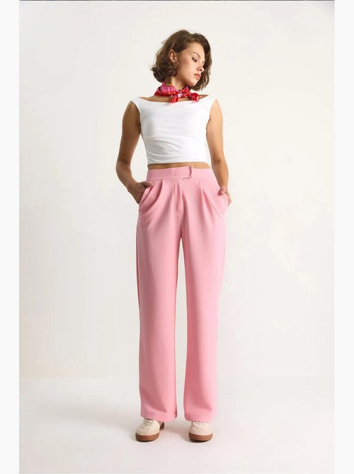 Pantalon plissé taille haute à jambes larges lucci - Kiabi Pantalon plissé taille haute à jambes larges lucci - Kiabi