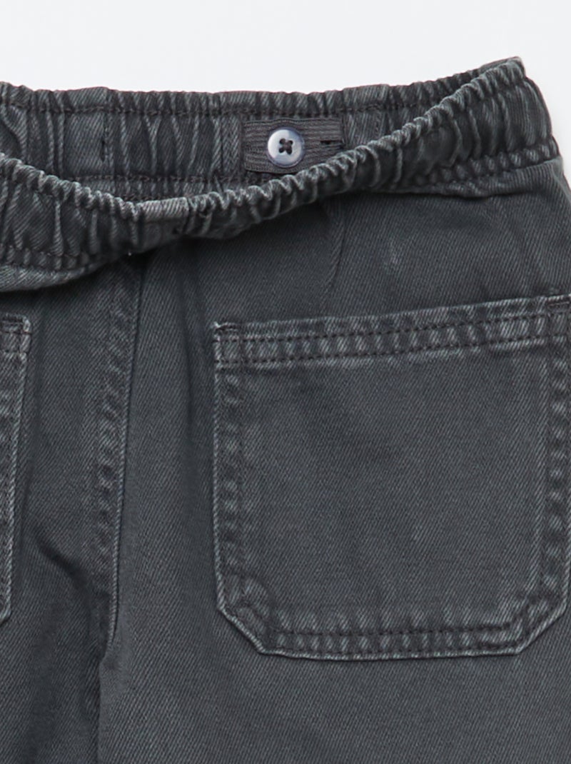 Pantalon poches rectangulaires - Coupe + ajustée Noir - Kiabi