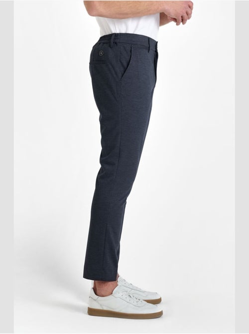 Pantalon PONAC de costume 'Le Temps Des Cerises' - Kiabi Pantalon PONAC de costume 'Le Temps Des Cerises' - Kiabi